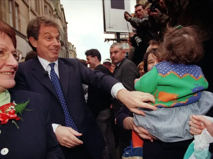 Framed Print : Tony Blair talking to people in Stirling. 1990s Framed Print : Tony Blair talking to people in Stirling. 1990s