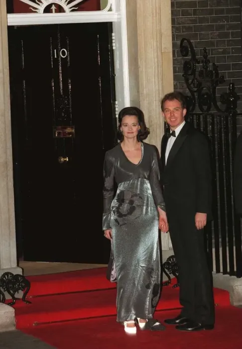 Framed Print : Tony Blair and his wife Cherie Blair outside number Ten Downing Street on their way to Framed Print : Tony Blair and his wife Cherie Blair outside number Ten Downing Street on their way to