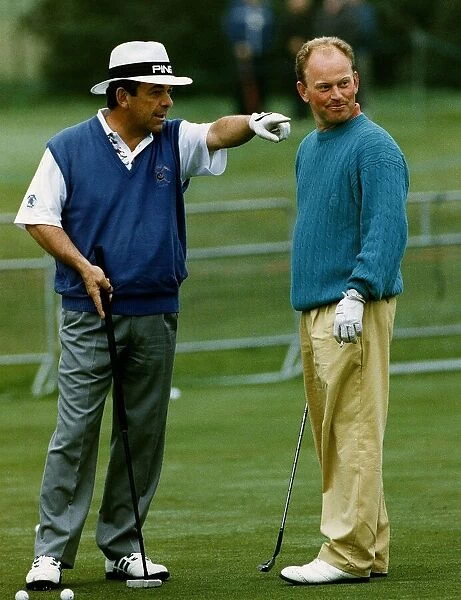 Tony Jacklin pointing and talking to Alastair Webster at the British Golf Open