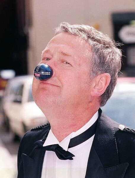 Tony Roper wearing Tartan Nose June 1998