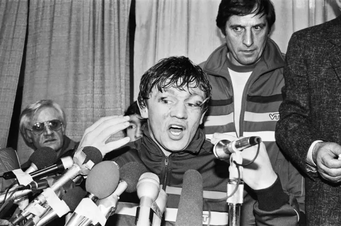 Framed Print : Tony Sibson relinquished his European and Commonwealth titles to ensure he got the right Framed Print : Tony Sibson relinquished his European and Commonwealth titles to ensure he got the right