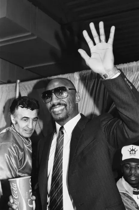 Framed Print : Tony Sibson relinquished his European and Commonwealth titles to ensure he got the right Framed Print : Tony Sibson relinquished his European and Commonwealth titles to ensure he got the right
