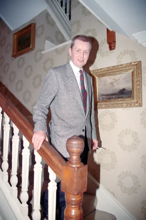 Framed Print : Tony Warren, creator of Coronation Street, pictured at home in 1991 Framed Print : Tony Warren, creator of Coronation Street, pictured at home in 1991
