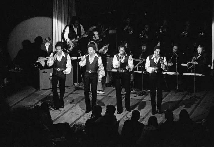 Framed Print : The Four Tops performing at Fiesta. Circa 1973 Framed Print : The Four Tops performing at Fiesta. Circa 1973