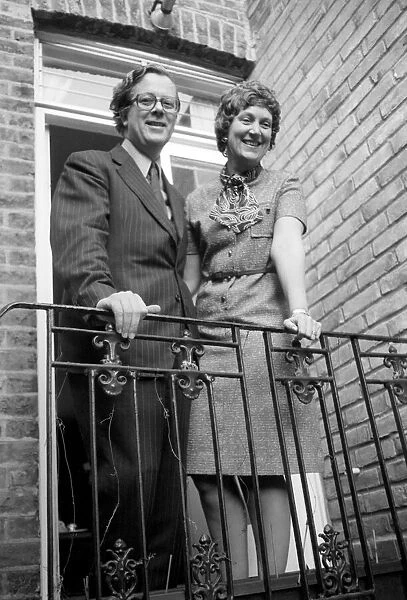 Tory party Leadership Contestants. Sir Geoffrey and Lady Howe at their home in S. W