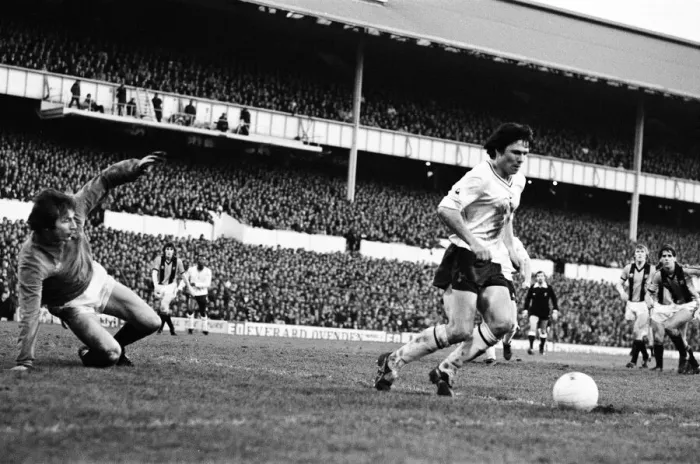Framed Print : Tottenham Hotspur 2-0 Hull City, FA Fourth Round match at White Hart Lane Framed Print : Tottenham Hotspur 2-0 Hull City, FA Fourth Round match at White Hart Lane