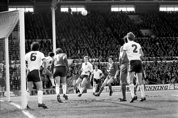Tottenham Hotspur 2 v. Liverpool 0. March 1980 LF02-18-160 Local Caption Division