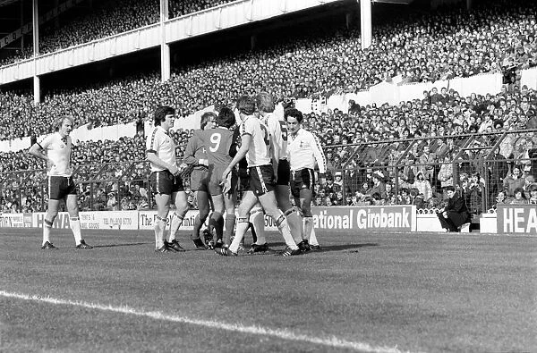 Tottenham Hotspur 2 v. Liverpool 0. March 1980 LF02-18-125 Local Caption Division
