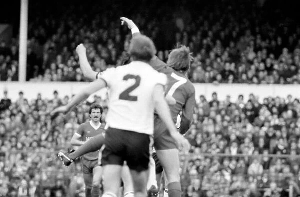 Tottenham Hotspur 2 v. Liverpool 0. March 1980 LF02-18-029 Local Caption Division