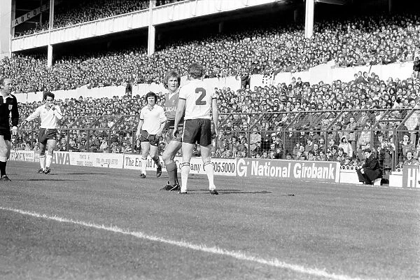 Tottenham Hotspur 2 v. Liverpool 0. March 1980 LF02-18-123 Local Caption Division