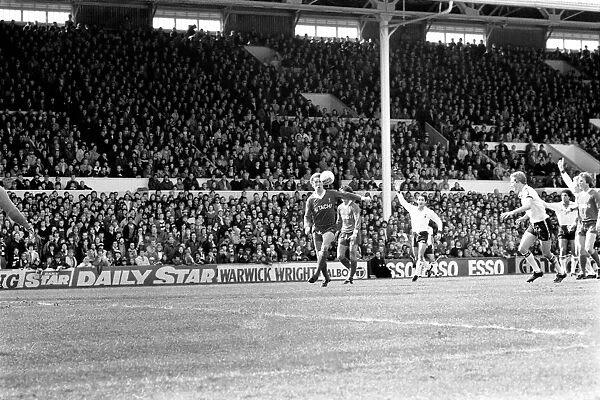 Tottenham Hotspur 2 v. Liverpool 0. March 1980 LF02-18-083 Local Caption Division
