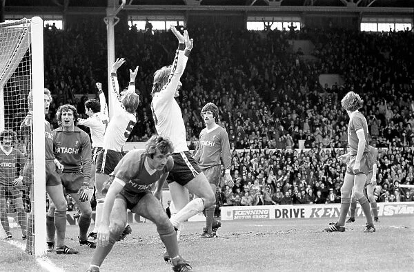 Tottenham Hotspur 2 v. Liverpool 0. March 1980 LF02-18-155