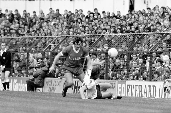 Tottenham Hotspur 2 v. Liverpool 0. March 1980 LF02-18-025 Local Caption Division