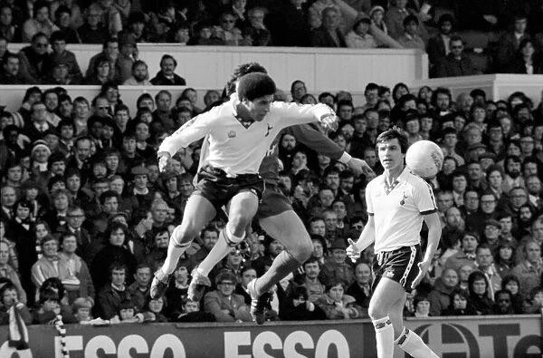 Tottenham Hotspur 2 v. Liverpool 0. March 1980 LF02-18-016 Local Caption Division