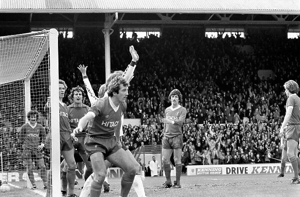 Tottenham Hotspur 2 v. Liverpool 0. March 1980 LF02-18-146 Local Caption Division