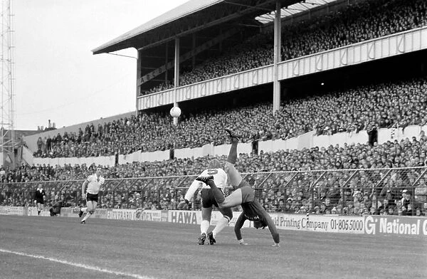 Tottenham Hotspur 2 v. Liverpool 0. March 1980 LF02-18-048 Local Caption Division