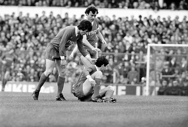 Tottenham Hotspur 2 v. Liverpool 0. March 1980 LF02-18-009 Local Caption Division