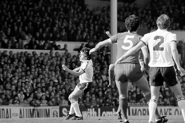 Tottenham Hotspur 2 v. Liverpool 0. March 1980 LF02-18-001 Local Caption Division