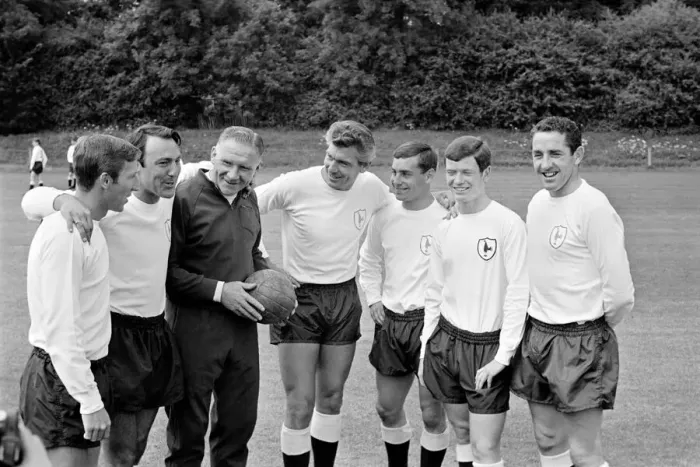 Framed Print : Tottenham Hotspur manager Bill Nicholson with some of his players inluding Jimmy Greaves Framed Print : Tottenham Hotspur manager Bill Nicholson with some of his players inluding Jimmy Greaves