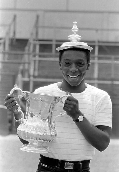 Tottenham Hotspur player Garth Crooks with the FA Cup. 15th May 1981