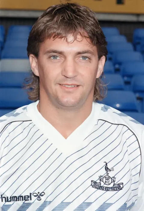 Framed Print : Tottenham Hotspur players pose during a photocall at White Hart Lane ahead of the 195-86 Framed Print : Tottenham Hotspur players pose during a photocall at White Hart Lane ahead of the 195-86