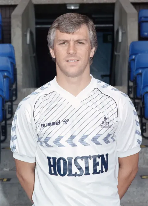 Framed Print : Tottenham Hotspur players pose during a photocall at White Hart Lane ahead of the 195-86 Framed Print : Tottenham Hotspur players pose during a photocall at White Hart Lane ahead of the 195-86