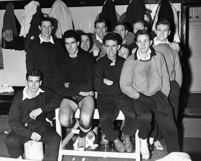 Framed Print : Tottenham Hotspur pose for a team group photograph in the dressing room at White Hart Framed Print : Tottenham Hotspur pose for a team group photograph in the dressing room at White Hart