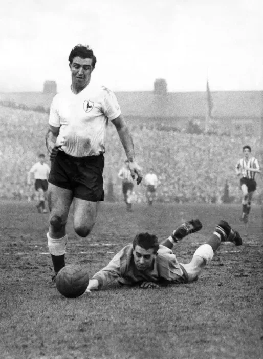 Framed Print : Tottenham Hotspur striker Bobby Smith in action against Sheffield Wednesday Framed Print : Tottenham Hotspur striker Bobby Smith in action against Sheffield Wednesday