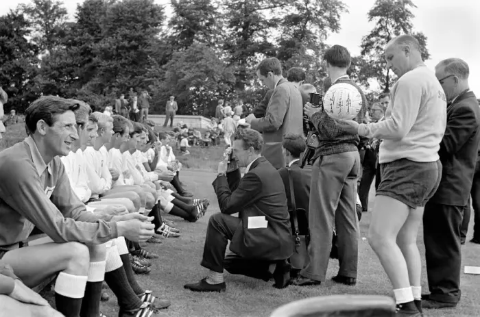 Framed Print : Tottenham Hotspur team having pictures taken by the press before a training session Framed Print : Tottenham Hotspur team having pictures taken by the press before a training session