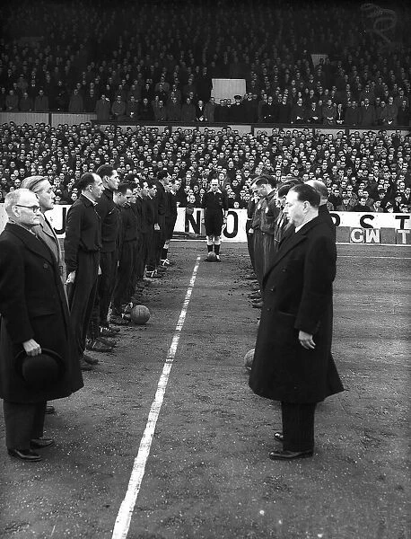 Tottenham Hotspur v Arsenal February 1952 One minute silence before Spurs vs