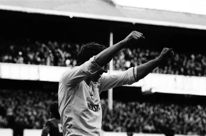 Framed Print : Tottenham Hotspur v Ipswich Town league match at White Hart Lane January 1984 Framed Print : Tottenham Hotspur v Ipswich Town league match at White Hart Lane January 1984
