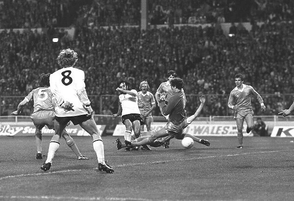 Tottenham Hotspur v Manchester City FA Cup Final May 1981 Replay Ricardo Villa in