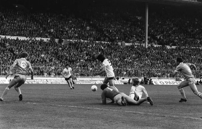 Framed Print : Tottenham Hotspur v Manchester City in the FA Cup Final Replay at Wembley May1981