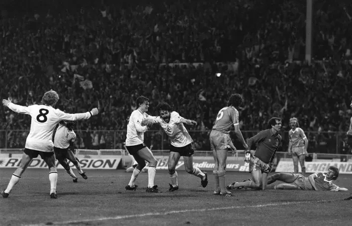 Framed Print : Tottenham Hotspur v Manchester City in the FA Cup Final Replay at Wembley May1981 Framed Print : Tottenham Hotspur v Manchester City in the FA Cup Final Replay at Wembley May1981