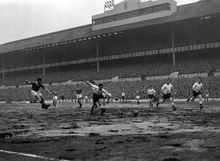 Framed Print : Tottenham Hotspur v Manchester United-action during the game February 1959