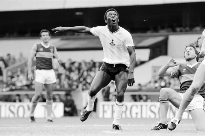 Framed Print : Tottenham Hotspur v West ham United league match at White Hart Lane 3rd September 1983 Framed Print : Tottenham Hotspur v West ham United league match at White Hart Lane 3rd September 1983