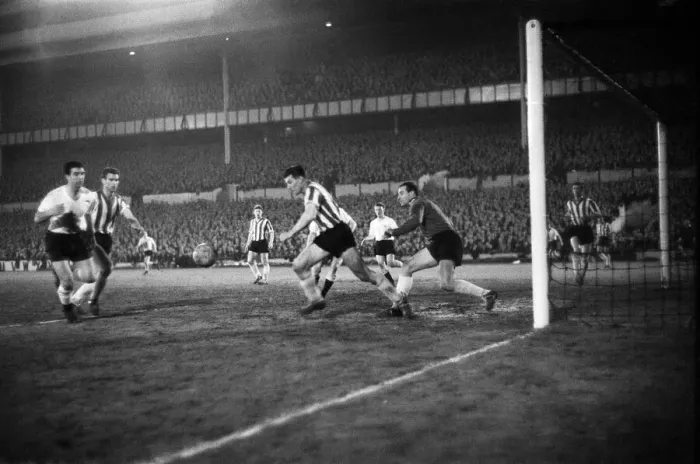 Framed Print : Tottenham Hotspur won the Football League - as it was then, on Monday April 17th 1961 Framed Print : Tottenham Hotspur won the Football League - as it was then, on Monday April 17th 1961