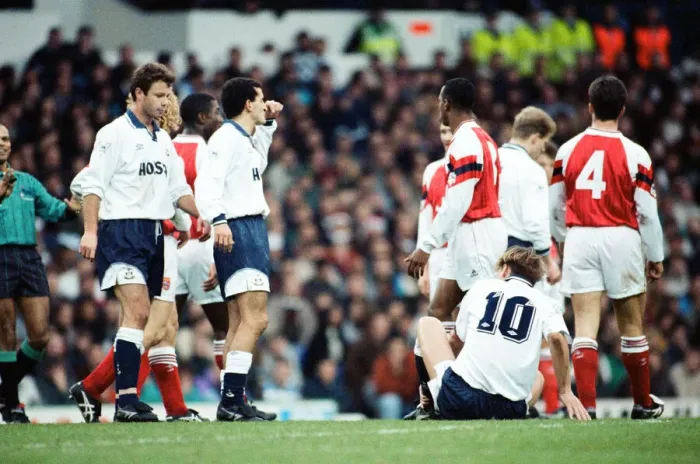 Framed Print : Tottenham v Arsenal premier league match at White Hart Lane, Saturday 12th December 1992 Framed Print : Tottenham v Arsenal premier league match at White Hart Lane, Saturday 12th December 1992