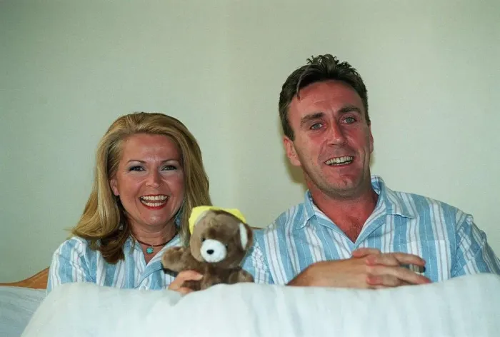 Framed Print : Toyah Willcox TV Presenter July 1998 With actor Joe McGann in the Live Bed Show Framed Print : Toyah Willcox TV Presenter July 1998 With actor Joe McGann in the Live Bed Show