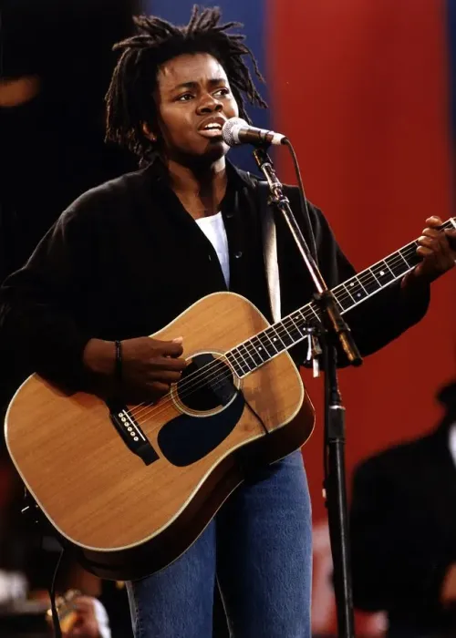 Framed Print : Tracey Chapman singing at the Nelson Mandela concert