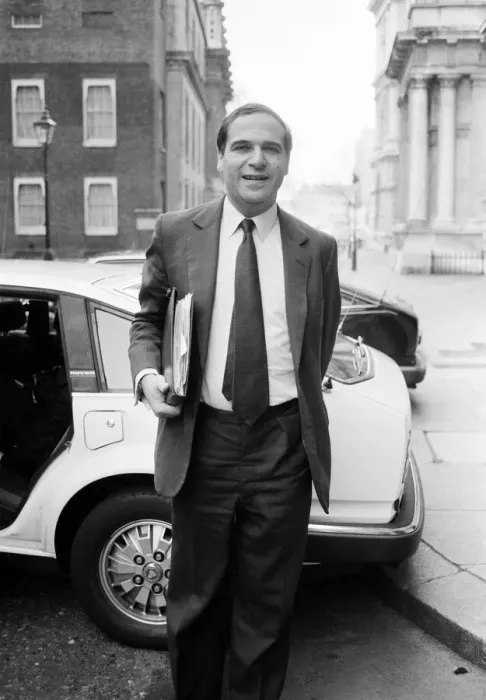 Framed Print : Trade and Industry Secretary Leon Brittan leaving Downing Street after a Cabinet meeting