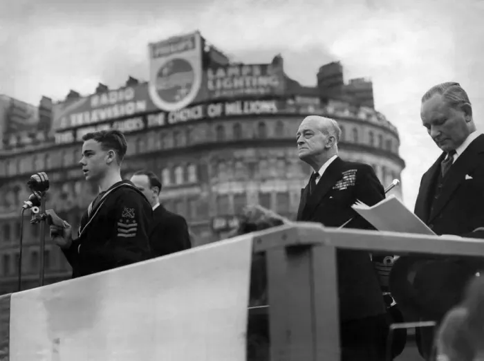 Framed Print : Trafalgar Day Ceremony London, 17 years old sea cadet Colin Beer of Worthing reading