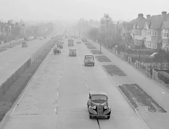 Framed Print : Traffic on the Kingston By-pass 13th April 1958 Local Caption watscan Framed Print : Traffic on the Kingston By-pass 13th April 1958 Local Caption watscan