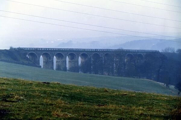A train passing over the Langley Viaduct on 2nd January 1992