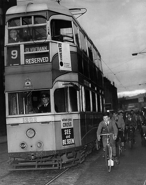 The last tram in public service on its route from Clydebank to Dalmuir