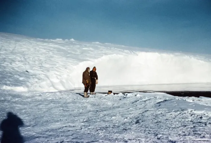 Framed Print : Trans-Antarctic Expedtion 1956. The 1955?58 Commonwealth Trans-Antarctic Expedition was a Framed Print : Trans-Antarctic Expedtion 1956. The 1955?58 Commonwealth Trans-Antarctic Expedition was a