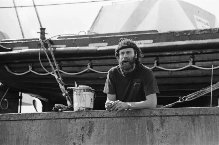 Framed Print : The Transglobe Expedition returns home. Sir Ranulph Fiennes aboard the Transglobe Framed Print : The Transglobe Expedition returns home. Sir Ranulph Fiennes aboard the Transglobe
