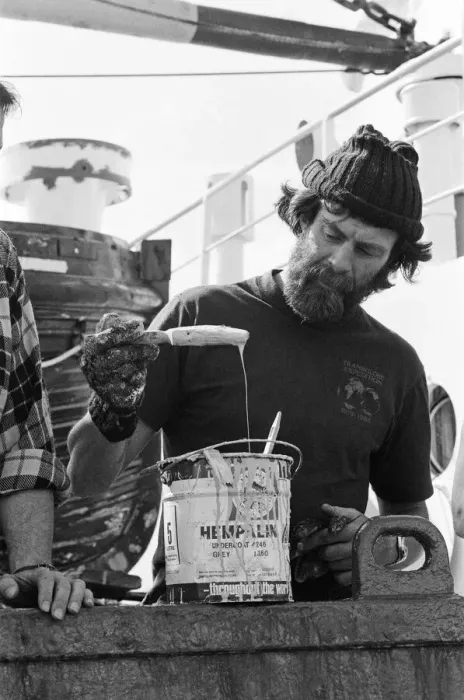 Framed Print : The Transglobe Expedition returns home. Sir Ranulph Fiennes aboard the Transglobe Framed Print : The Transglobe Expedition returns home. Sir Ranulph Fiennes aboard the Transglobe