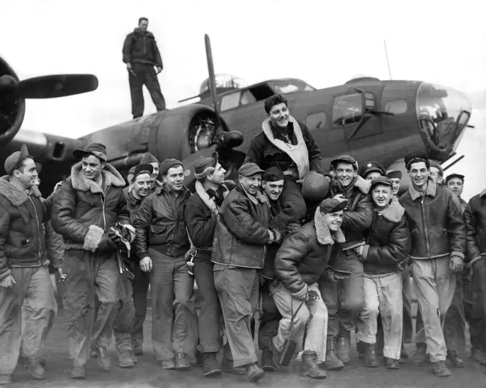 Framed Print : US troops in England during the Second World War Captain Bender of California