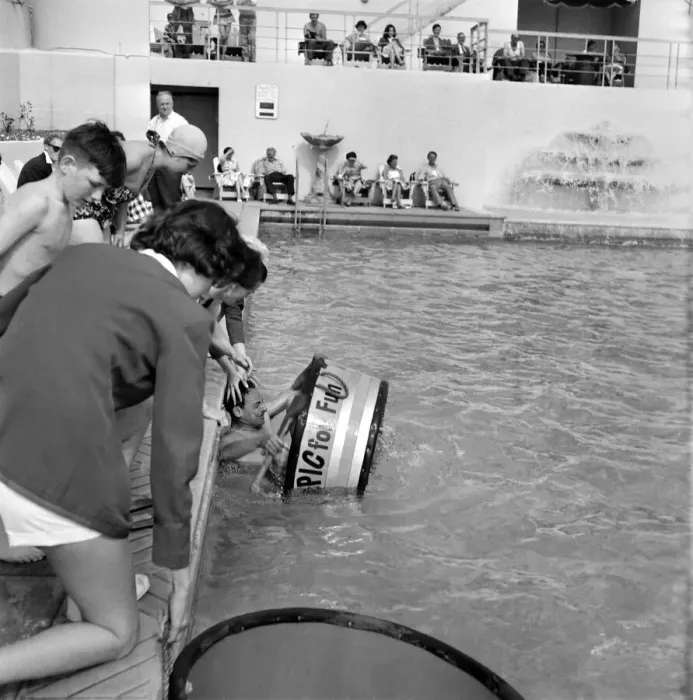 Framed Print : Tub racing at the Brighton Ocean Hotel Lido. The tub racing competition was sponsored by Framed Print : Tub racing at the Brighton Ocean Hotel Lido. The tub racing competition was sponsored by